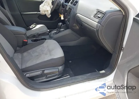 2017 Volkswagen Jetta 1.4T S from USA, damaged, VIN 3VW2B7AJ5HM260791